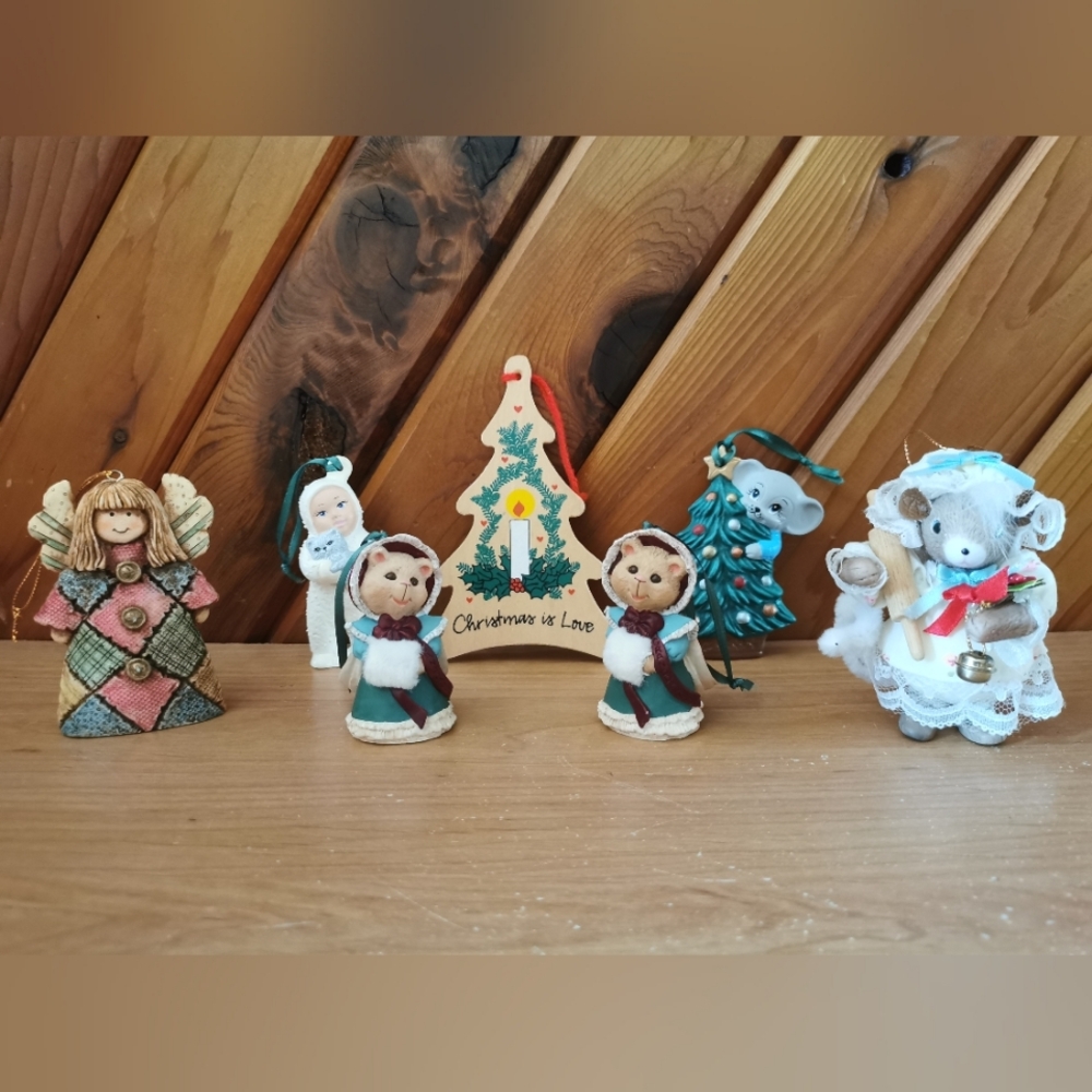 Vintage Set of 7 Christmas Ornaments